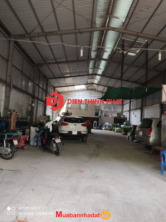 * Cho thuê nhà xưởng đường Hương Lộ 2 quận Bình Tân 400M giá 32tr 
